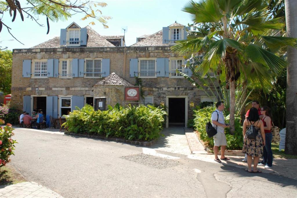 Copper And Lumber Store Hotel English Harbour エクステリア 写真